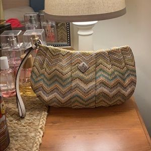 Vera Wang Wristlet💕